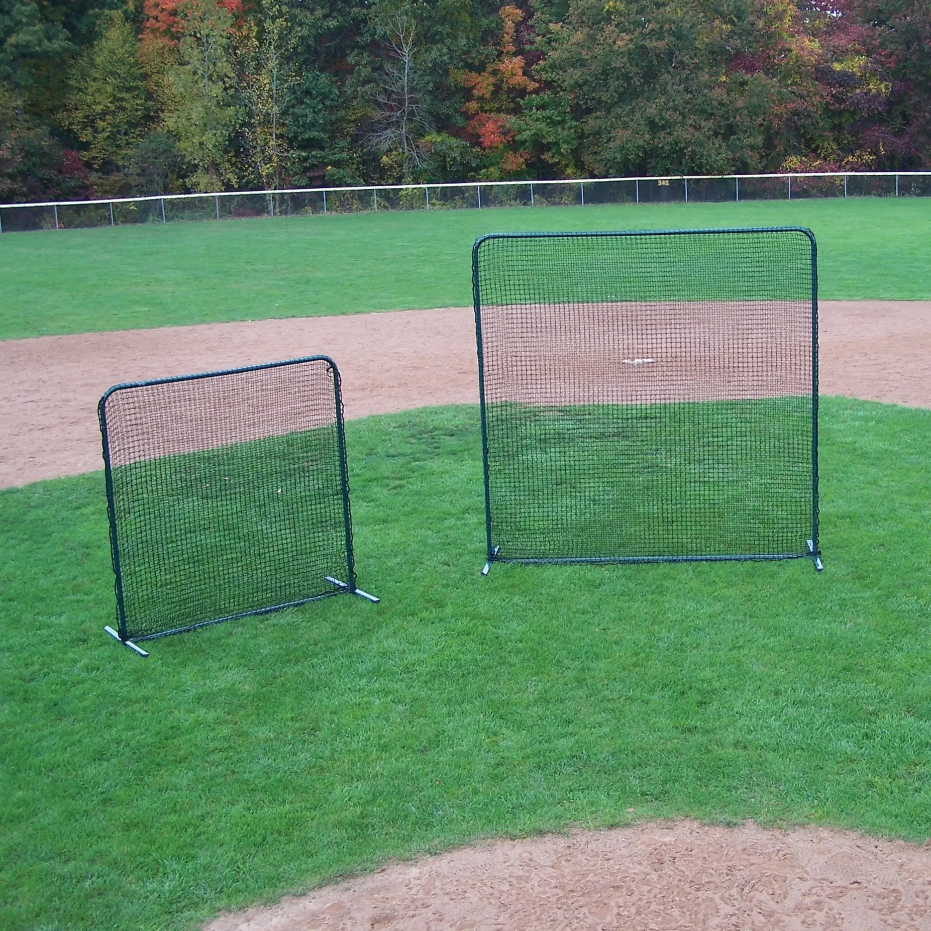 Jaypro Sports Fielder's Screen (10 ft. x 10 ft.) - Collegiate