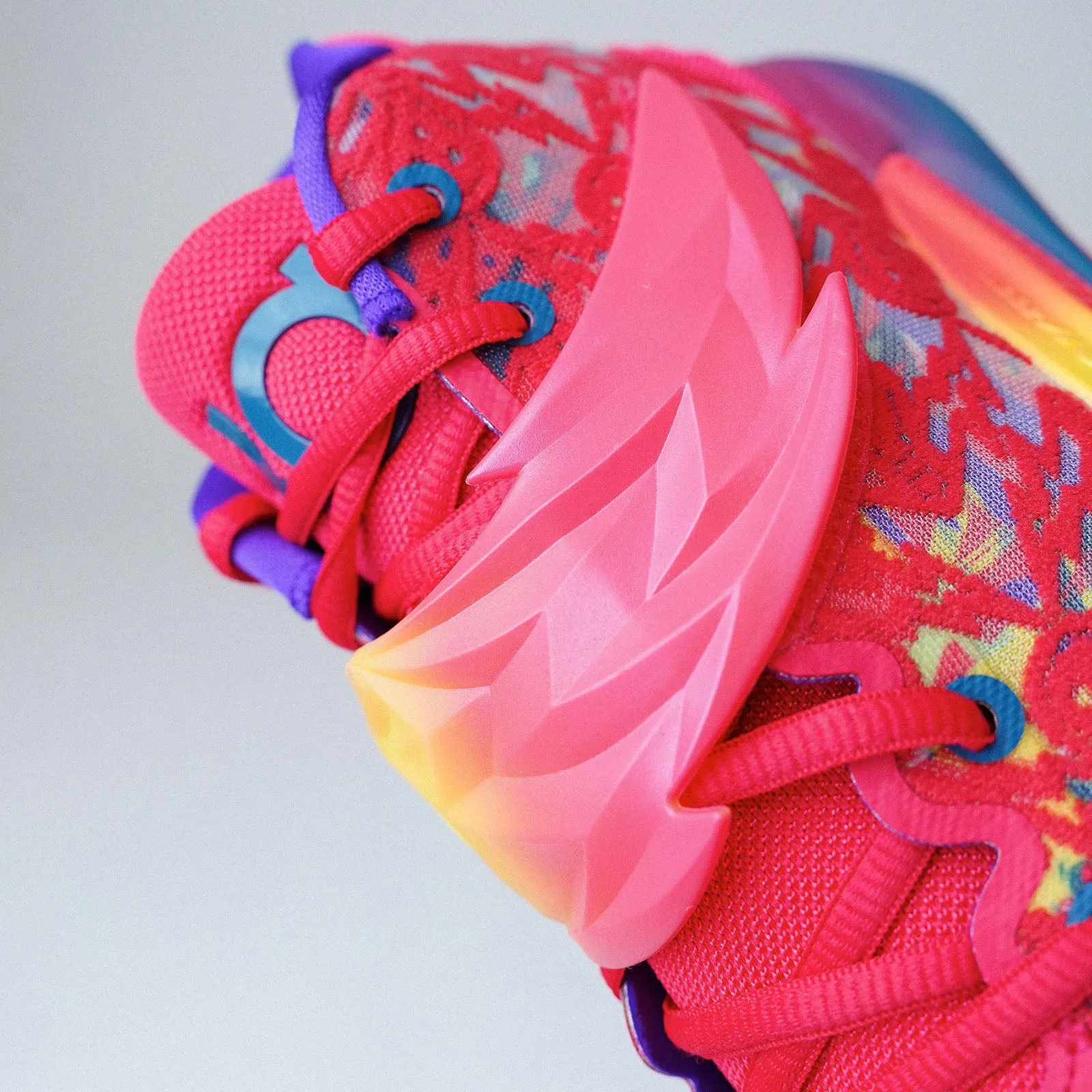 KD14 - 'Ron English Light Cult Crypto Club'