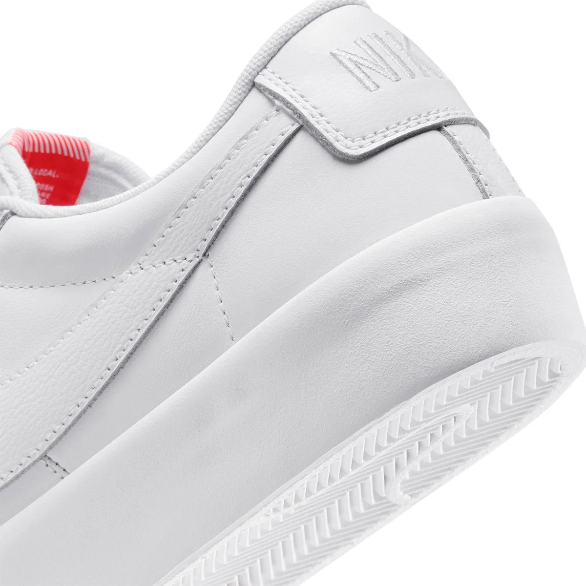 Nike SB - Blazer Low Pro GT ISO Shoes Triple White